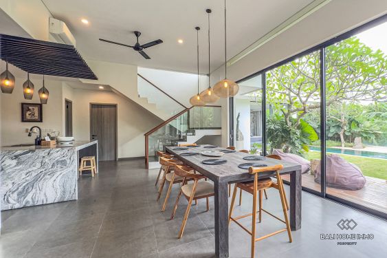 Image 7 from Beautiful 5 Bedrooms villa for sale leasehold in Bali Canggu residential side