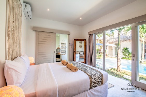 Image 9 from Magnifique villa de 5 chambres à vendre en bail emphytéotique au cœur de Seminyak Oberoi