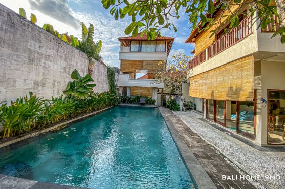 Image 4 from VILA 6 KAMAR TIDUR YANG INDAH UNTUK DIJUAL HAK MILIK DI BALI NUSA DUA