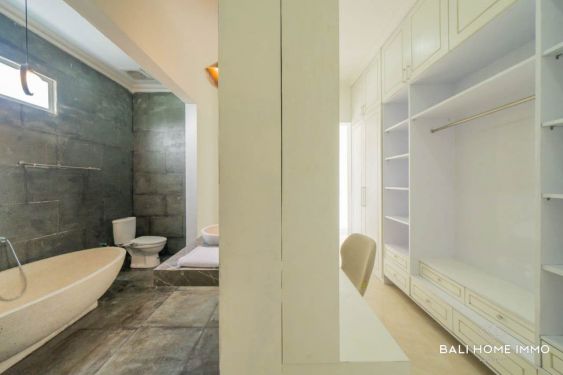 Image 16 from BEAUTIFUL 8 BEDROOMS VILLA FOR SALE AND RENT IN ULUWATU PECATU