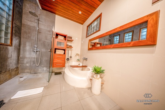 Image 20 from Villa 8 Kamar Cantik Dijual Hak Milik di Bali Canggu Berawa
