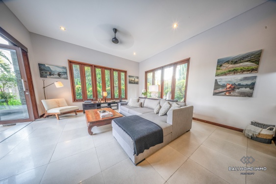 Image 2 from Belle villa de 8 chambres à vendre en pleine propriété à Bali Canggu Berawa