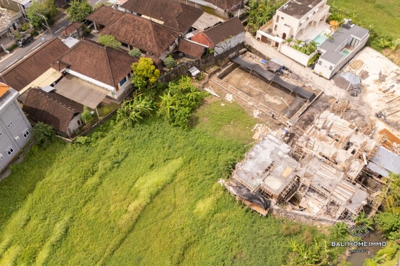 Image 4 from Tanah indah dijual dengan status hak sewa di kawasan perumahan Canggu, Bali.