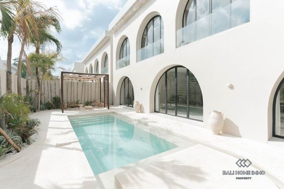 Image 1 from VILLA 3 KAMAR TIDUR MEDITERAN INDAH DISEWAKAN DI ULUWATU PADANG-PADANG