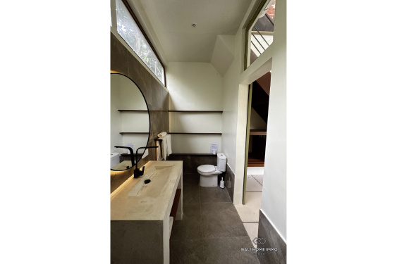 Image 16 from 8 Bedroom Villa for Sale Leasehold in Pererenan Beachside