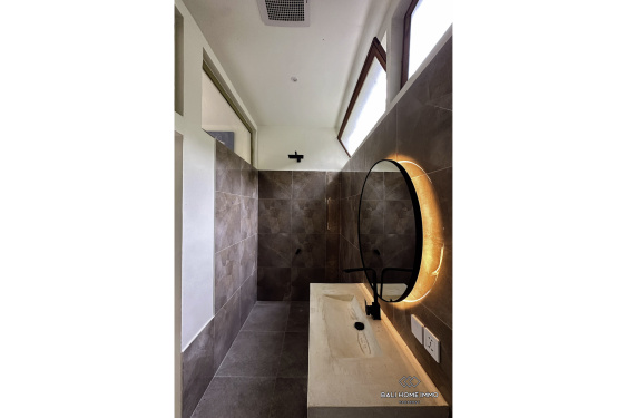 Image 17 from 8 Bedroom Villa for Sale Leasehold in Pererenan Beachside