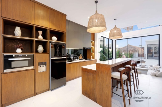 Image 8 from Villa neuve de 3 chambres à vendre en bail emphytéotique à Bali, Pererenan, Lima Beach