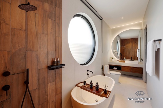 Image 16 from Villa neuve de 3 chambres à vendre en bail emphytéotique à Bali, Pererenan, Lima Beach