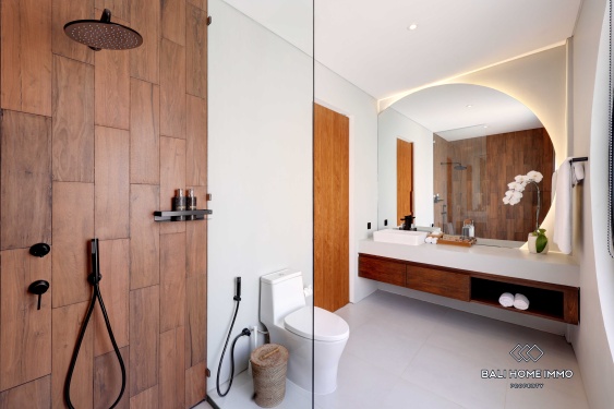 Image 17 from Villa neuve de 3 chambres à vendre en bail emphytéotique à Bali, Pererenan, Lima Beach