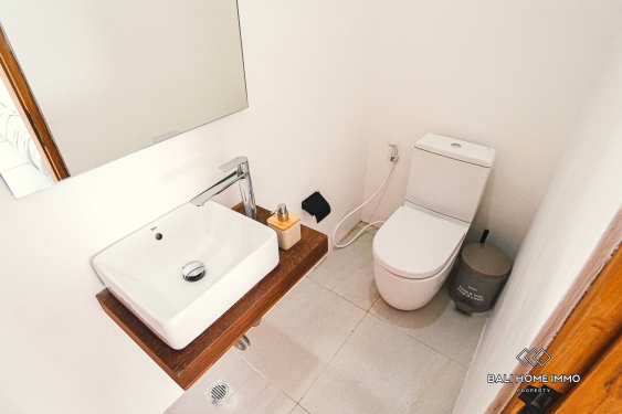 Image 20 from Villa moderne et minimaliste neuve de 2 chambres à vendre et à louer à Padonan Canggu