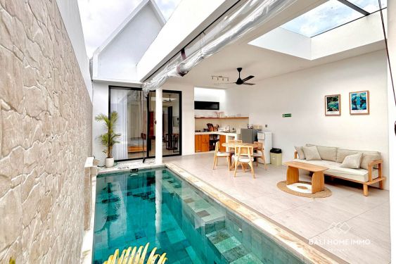 Image 1 from Villa moderne de 2 chambres toute neuve à vendre en location à Kerobokan Bali