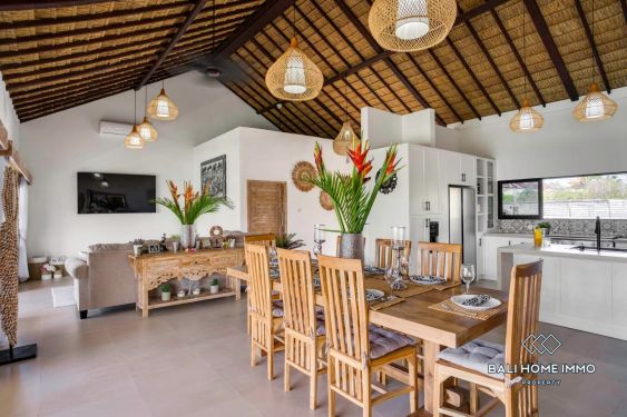 Image 8 from Vila Indah 2 Kamar Tidur dengan Pemandangan Laut untuk Disewa di Ungasan