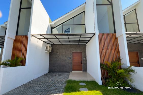 Image 1 from Dijual Vila 2 Kamar Tidur Baru dengan Hak Sewa dan Sewa di Seminyak Bali