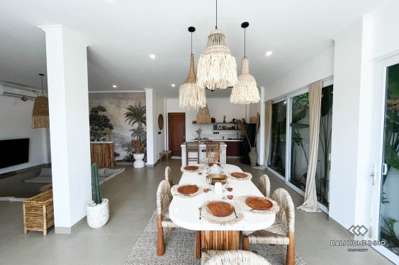 Image 6 from Vila 2 Kamar Baru dijual di Tumbak Bayuh Pererenan