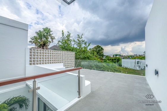 Image 19 from Villa neuve de 2 chambres à vendre en bail à Bali - Canggu Berawa