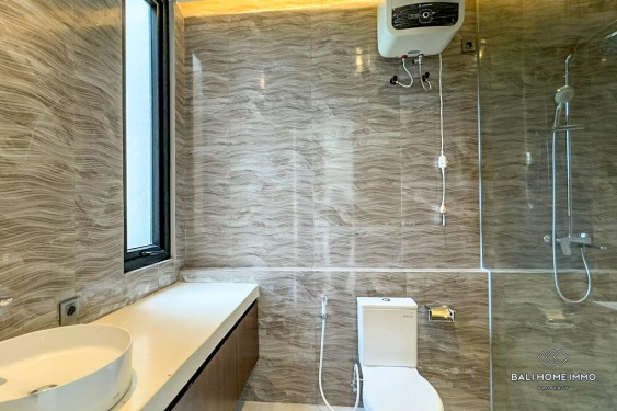 Image 13 from Villa 2 Kamar Baru Dijual Hak Milik di Bali Canggu - Pantai Nelayan