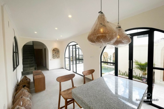 Image 6 from Villa keluarga baru dengan 3 kamar dijual di Buduk Canggu.