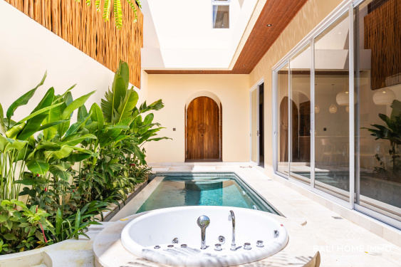 Image 1 from Brand new 3 Bedroom for Sale Leasehold in Bali Pererenan Tumbak Bayuh