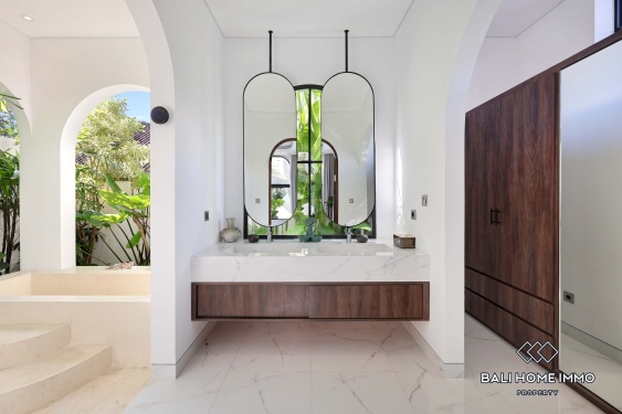 Image 17 from Vila Keluarga Modern 3 Kamar Baru untuk Disewa di Sisi Perumahan Canggu