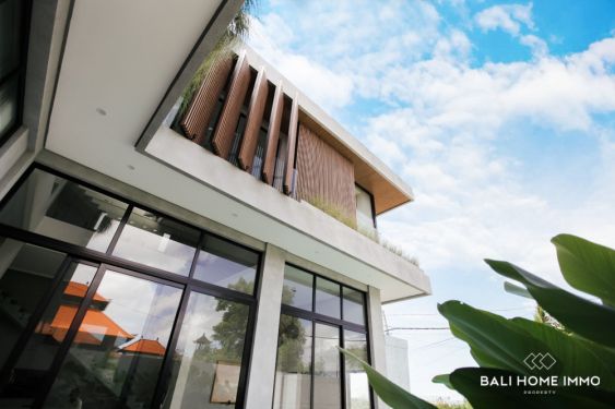 Image 2 from BRAND NEW 3 BEDROOM MODERN LUXURY VILLA FOR SALE IN UNGASAN NEAR MELASTI BEACH