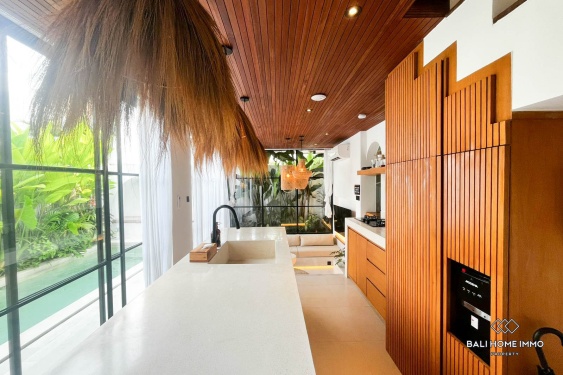 Image 5 from Villa modern baru dengan 3 kamardijual di tepi pantai Cemagi.