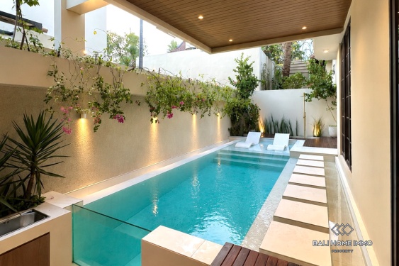 Brand new 3 Bedroom Modern Villa for sale leasehold in Padonan