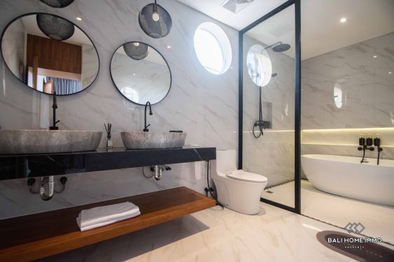 Image 10 from 3 Bedroom Modern Villa inside Gated Residence for Rent in Bali Seminyak