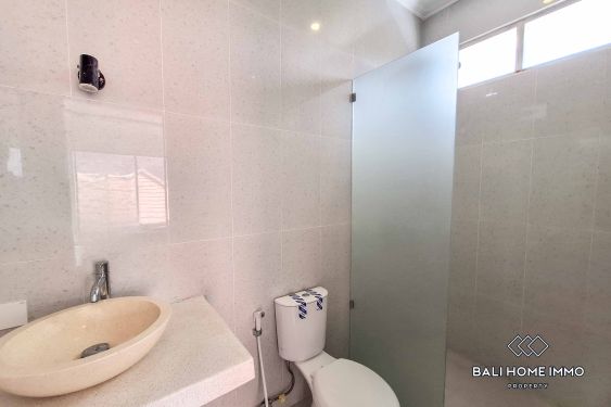 Image 9 from Vila 3 Kamar Baru untuk Disewa di Padonan Canggu