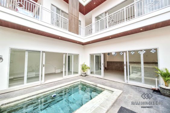 Image 1 from Vila 3 Kamar Baru untuk Disewa di Padonan Canggu