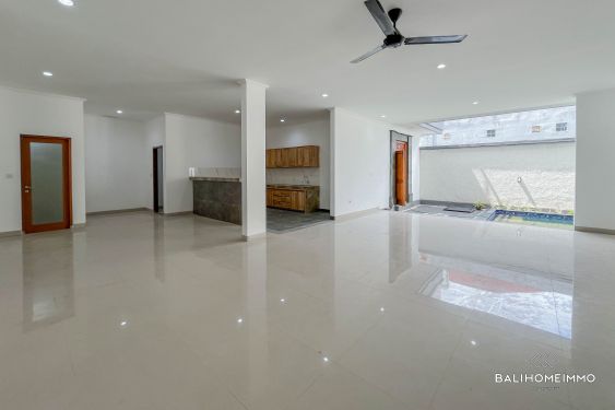 Image 3 from Brand New 3 Bedroom Villa for Rent in Kerobokan Bali