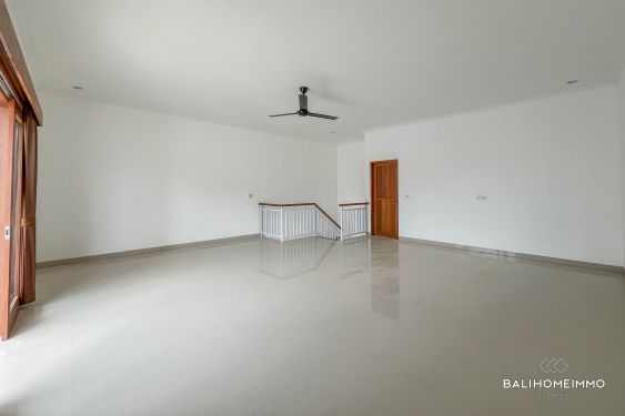 Image 8 from Villa Baru  3 Kamar Disewakan di Kerobokan Bali