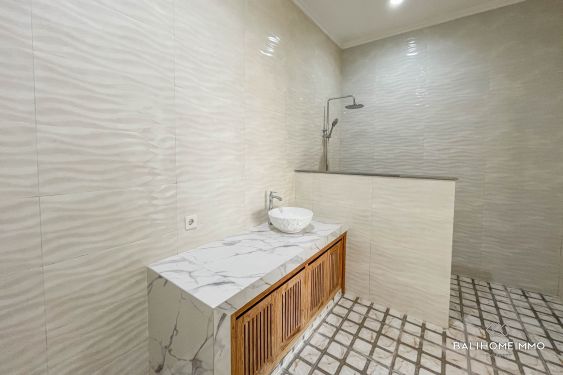 Image 14 from Villa Baru  3 Kamar Disewakan di Kerobokan Bali