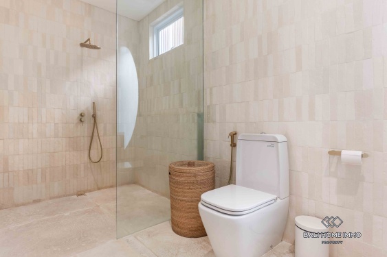 Image 12 from Brand New 3 Bedroom villa for sale leasehold in Bali Canggu Batu Bolong