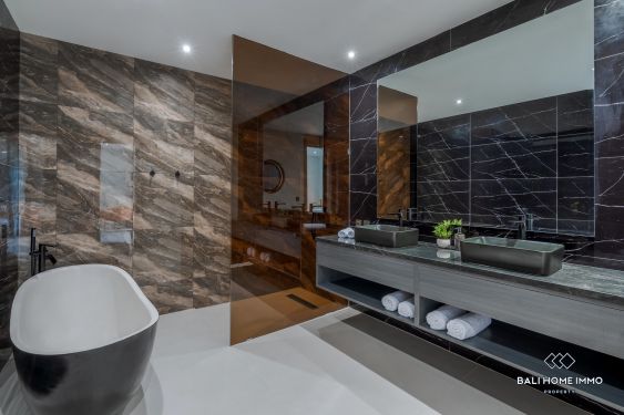 Image 17 from Dijual Villa 3 Kamar Tidur Baru di Bali Canggu Utara