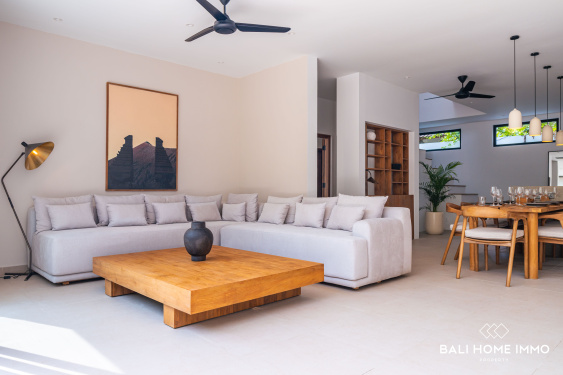 Image 3 from Villa Baru 3 Kamar Dijual Hak Sewa di Sisi Perumahan Canggu Bali