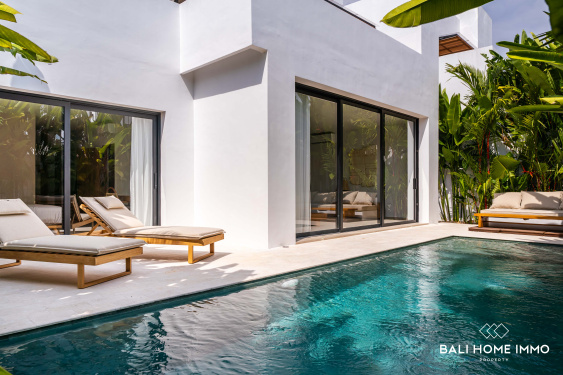 Image 1 from Villa Baru 3 Kamar Dijual Hak Sewa di Sisi Perumahan Canggu Bali