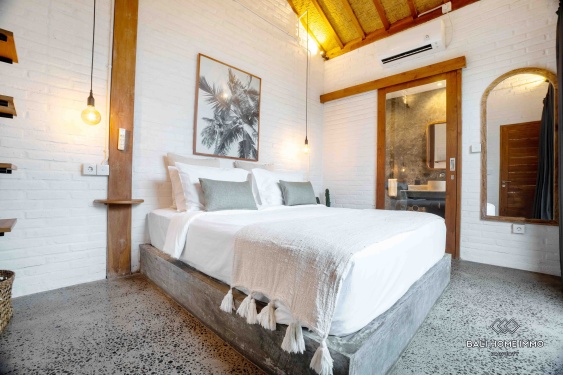 Image 16 from Newly renovated 3 bedroom villa with Joglo style for sale leasehold in pererenan beachside