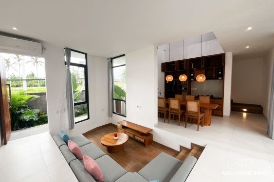 Image 4 from Dijual Villa 3 Kamar Baru  Berpemandangan Sawah di Kedungu