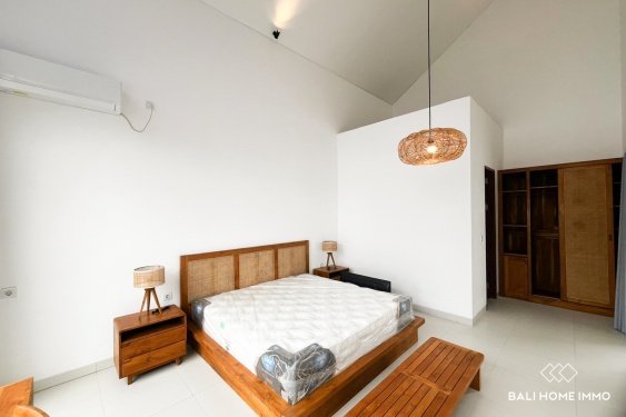 Image 9 from Dijual Villa 3 Kamar Baru  Berpemandangan Sawah di Kedungu