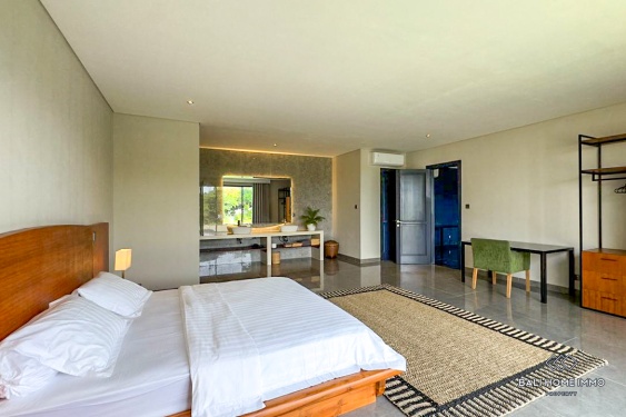 Image 14 from Brand new 3 Bedrooms villa for rentals in Bali Seminyak residential side