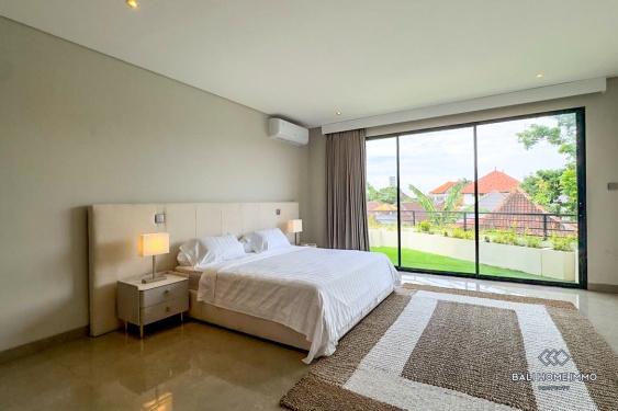 Image 15 from Brand new 3 Bedrooms villa for rentals in Bali Seminyak residential side