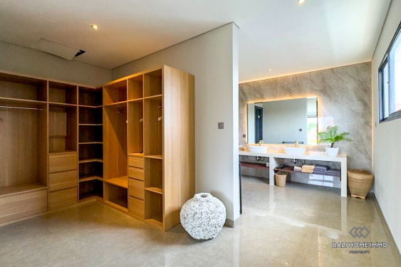 Image 20 from Brand new 3 Bedrooms villa for rentals in Bali Seminyak residential side