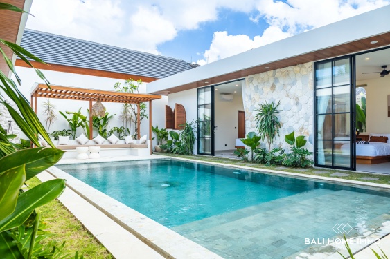 Image 1 from Villa Keluarga Tropis Baru dengan 4 Kamar untuk Dijual dan Disewakan di Umalas