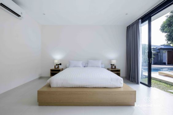 Image 8 from Vila 4 Kamar  Baru untuk Disewa di Seminyak