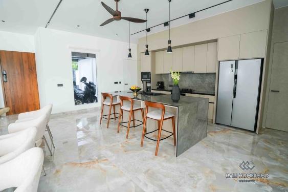 Image 7 from Villa neuve de 5 chambres à vendre et à louer près de Berawa, Bali
