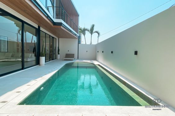 Image 1 from BRAND NEW 4 BEDROOM VILLA FOR SALE LEASEHOLD IN BALI CANGGU-BERAWA