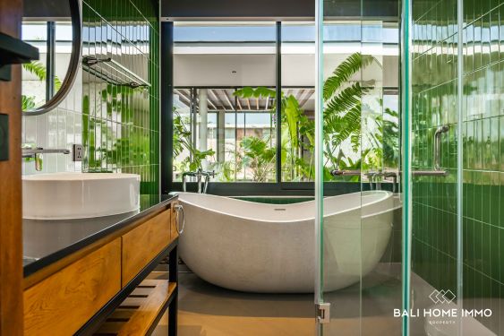 Image 12 from Vila Baru modern 4 kamar tidur disewakan jangka panjang di Bali Pererenan Tumbak Bayuh