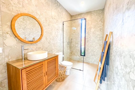 Image 16 from Dijual Hak Sewa Villa Baru 4 Kamar Tidur di Pusat Seminyak