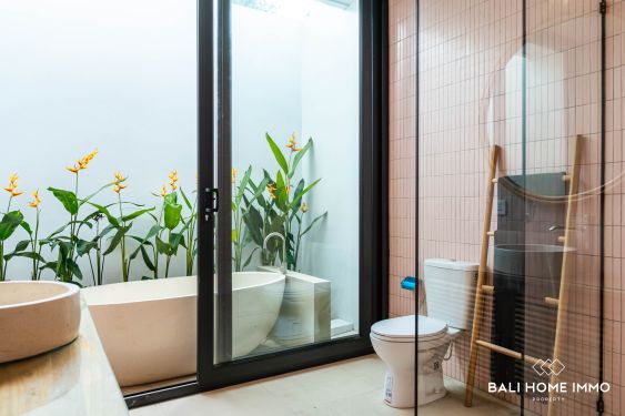 Image 18 from Dijual Hak Sewa Villa Baru 4 Kamar Tidur di Pusat Seminyak