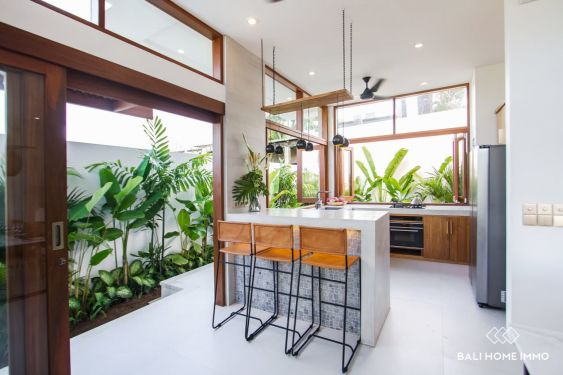 Image 8 from Brand new 4 Bedroom Villa with ocean view for Sale and Rent in Cemagi